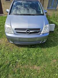 1.6 16V (Essentia)