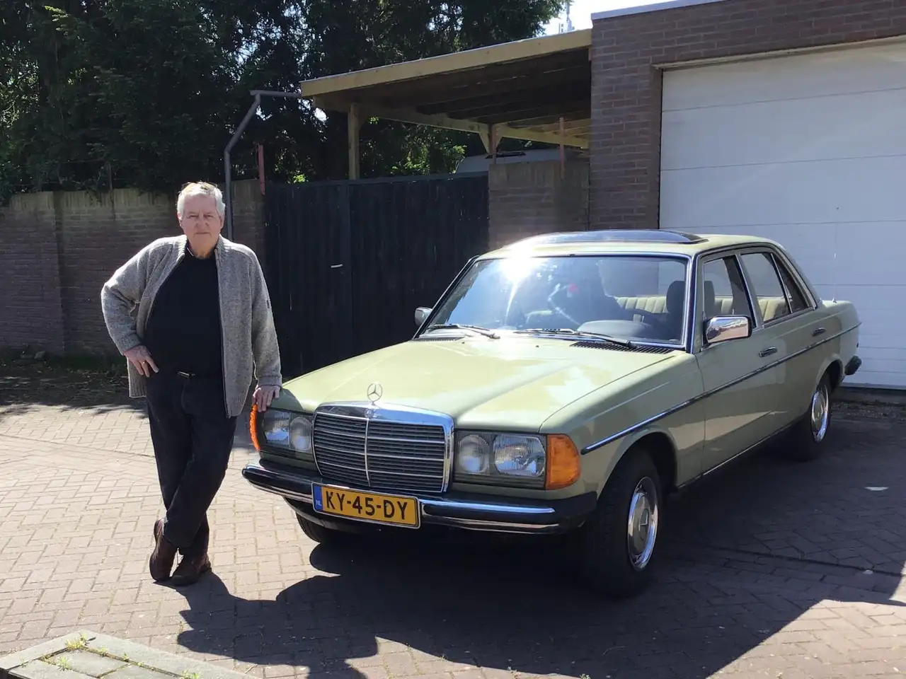 Mercedes-Benz 200 W123, foto 4
