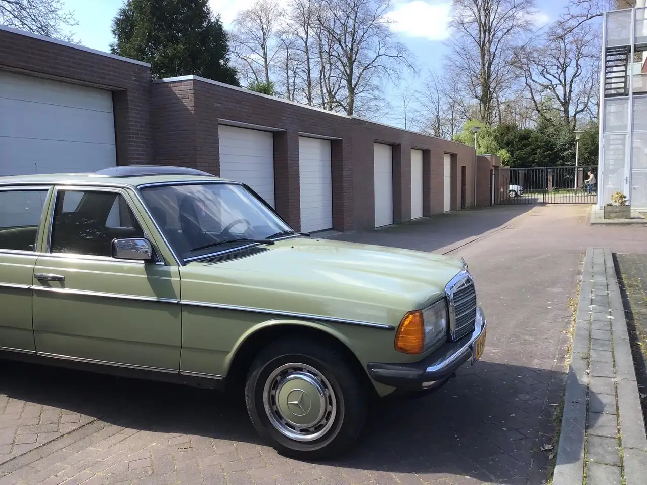 Mercedes-Benz 200 W123, foto 6