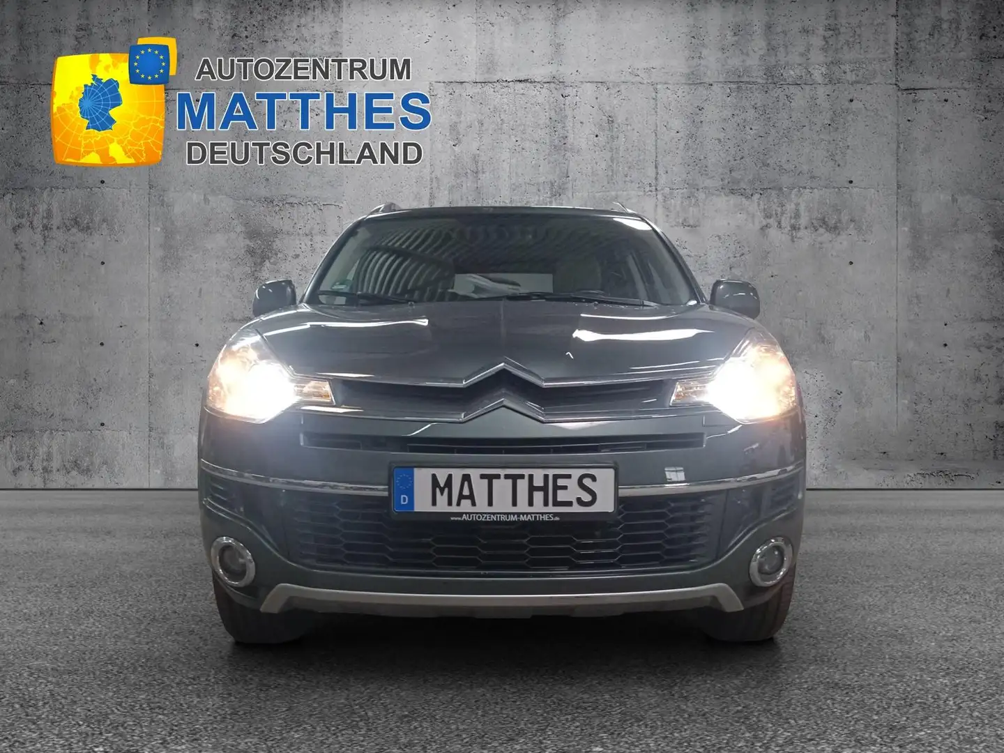 Citroen C-Crosser 2.2 HDi AHK 7 Sitzer Temp SHZ Klima siva - 2