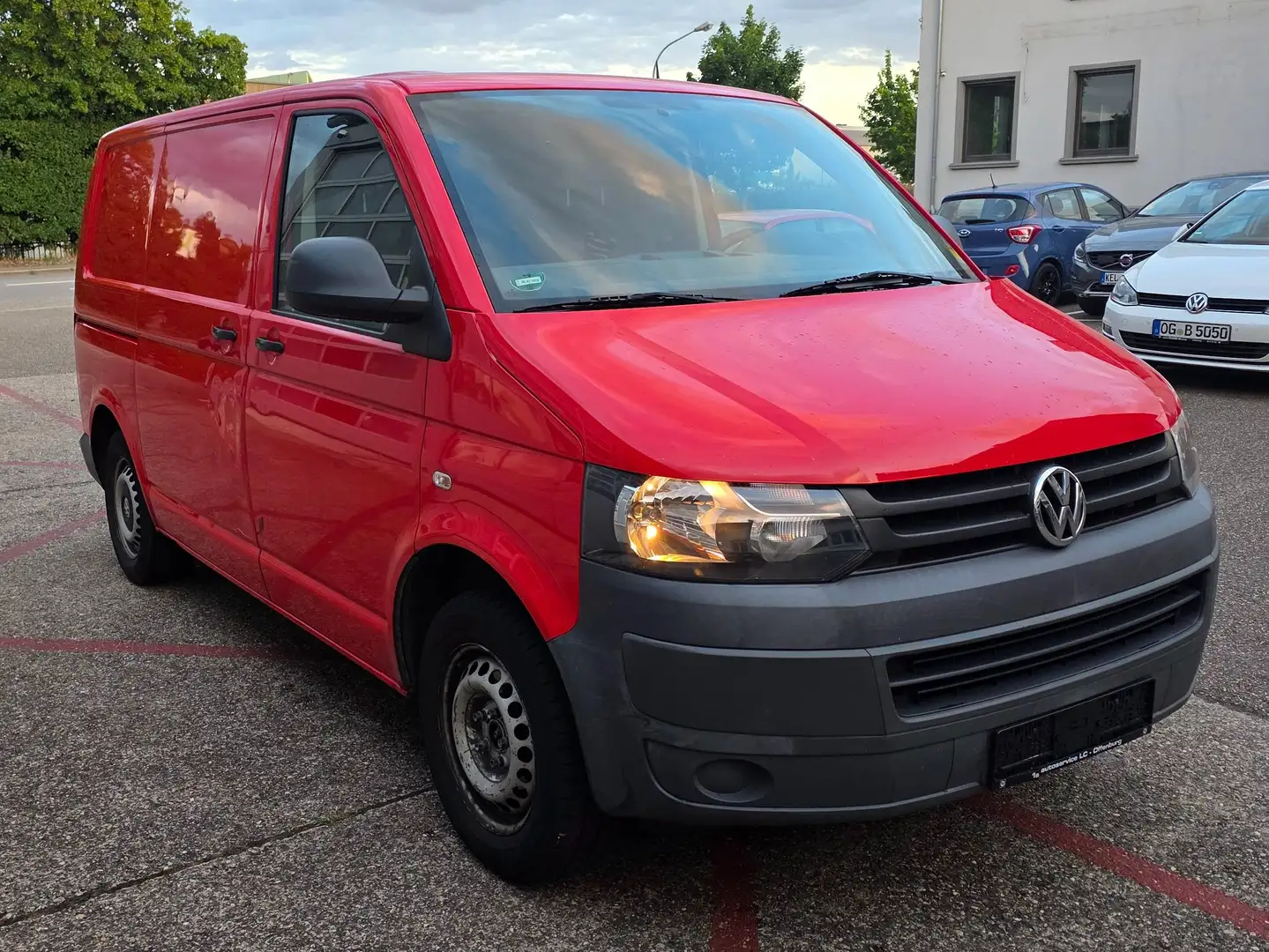 Volkswagen T5 Transporter Transporter T5 TDI BlueMotion Rot - 2