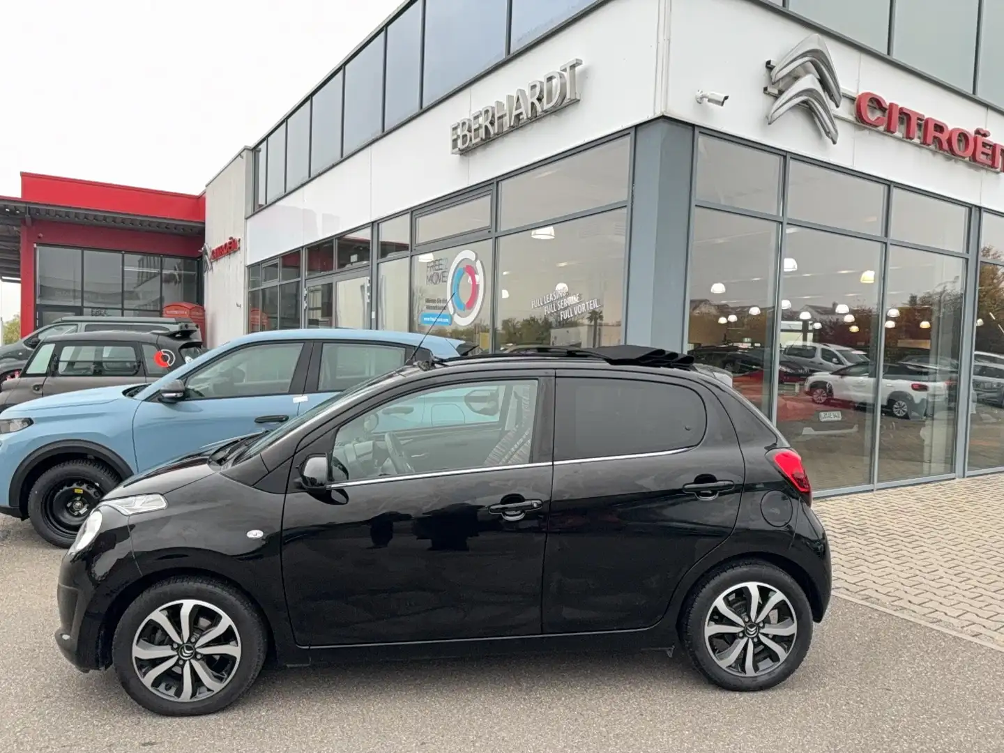Citroen C1 Airscape VTi 72 Shine 5 Türer Schwarz - 2