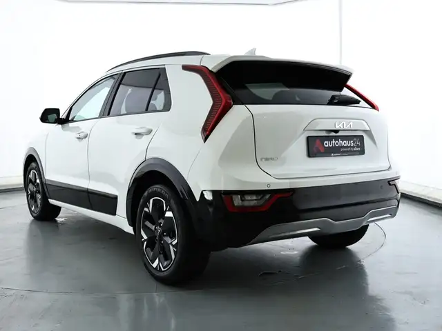 Kia E-Niro view 4