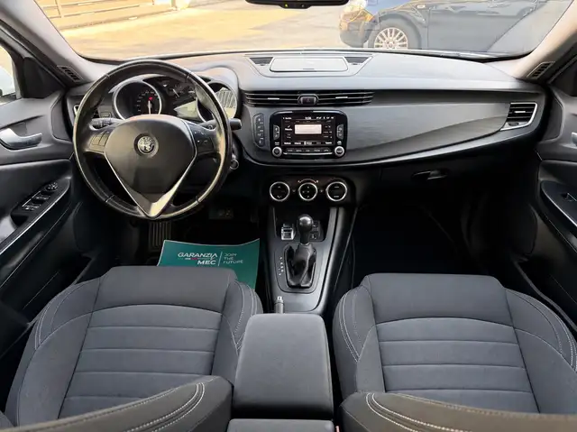 Alfa Romeo Giulietta view 15