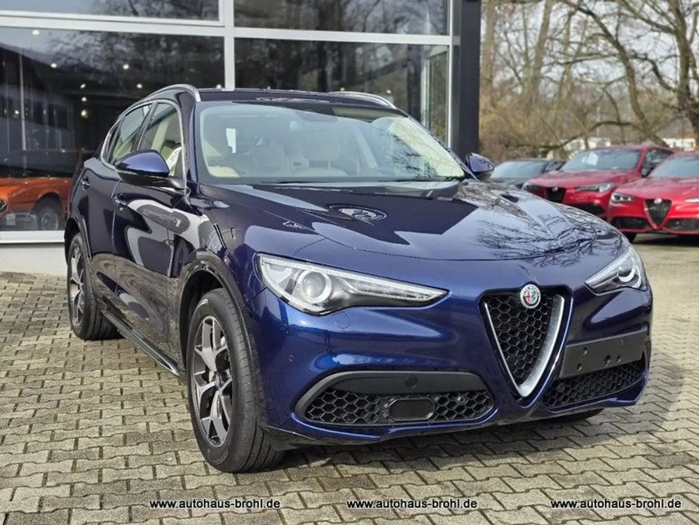 Alfa Romeo Stelvio Lusso Ti Q4 280PS Blau - 2