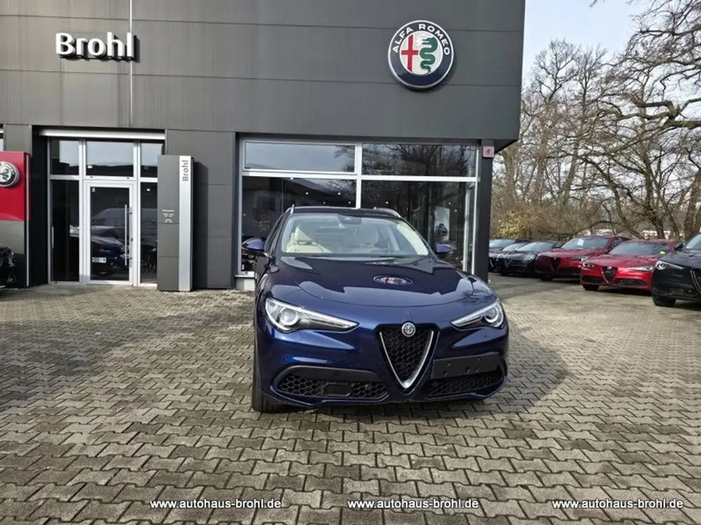 Alfa Romeo Stelvio Lusso Ti Q4 280PS Blau - 1