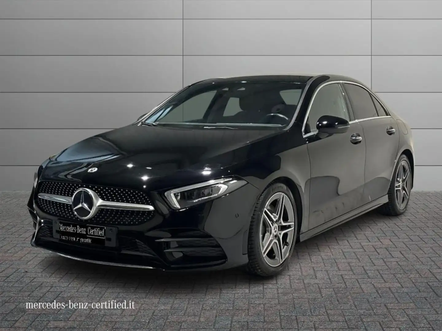 Mercedes-Benz A 220 d Automatic 4Matic Premium SEDAN Fekete - 1
