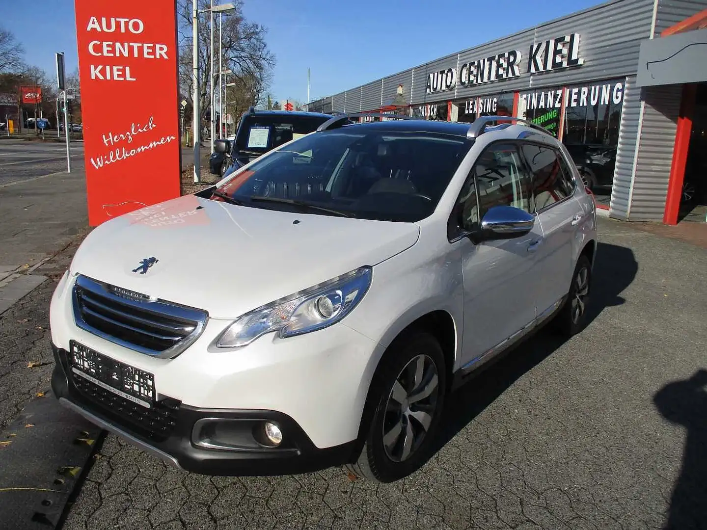 Peugeot 2008 Autom. Allure *Teilleder*Sitzhzg.*AHK*Tempom. Blanc - 1