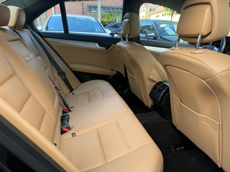 Mercedes-Benz C 250 CGI BlueEfficiency*TÜV NEU*BIXEN*PDC*NAVI — photo 14