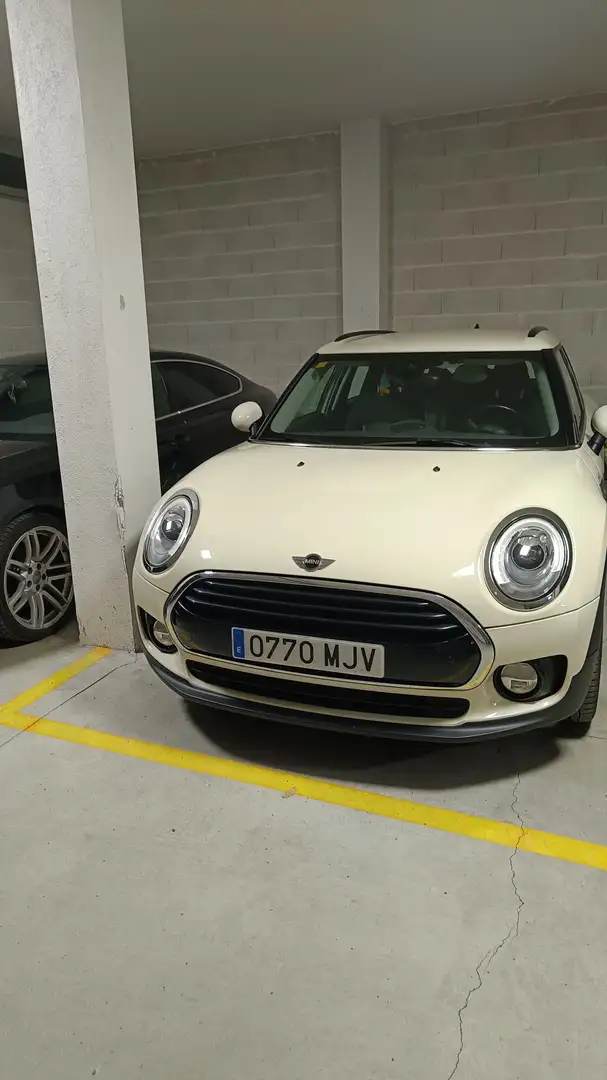MINI Cooper D Clubman - 2