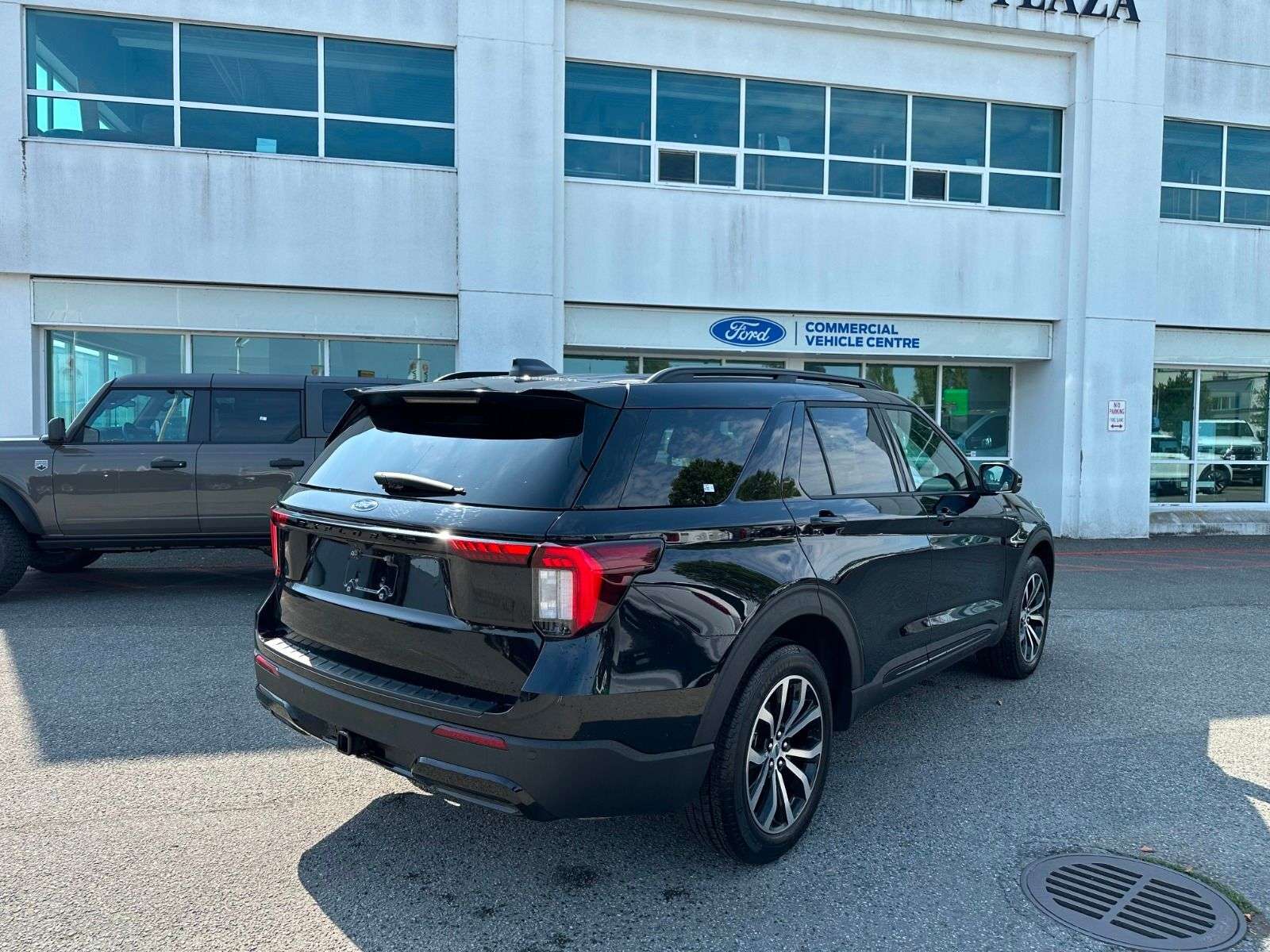 2026 Ford Explorer ST-Line 4WD — снимка 1