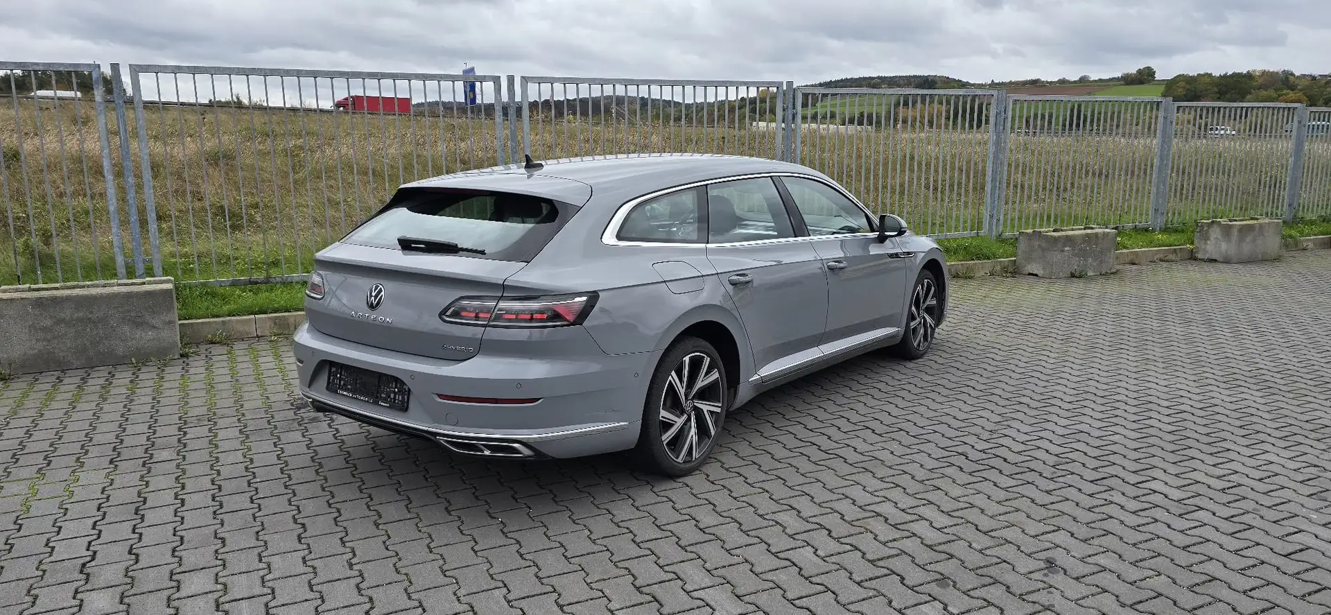 Volkswagen Arteon 1.4 eHybrid R-Line NAV VIRT AHK IQ.LIGHT Gris - 2