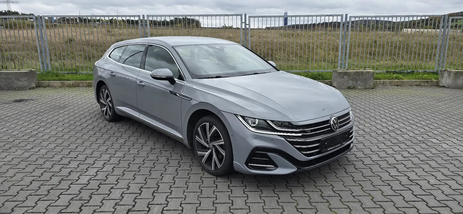 Volkswagen Arteon 1.4 eHybrid R-Line NAV VIRT AHK IQ.LIGHT Gris - 1