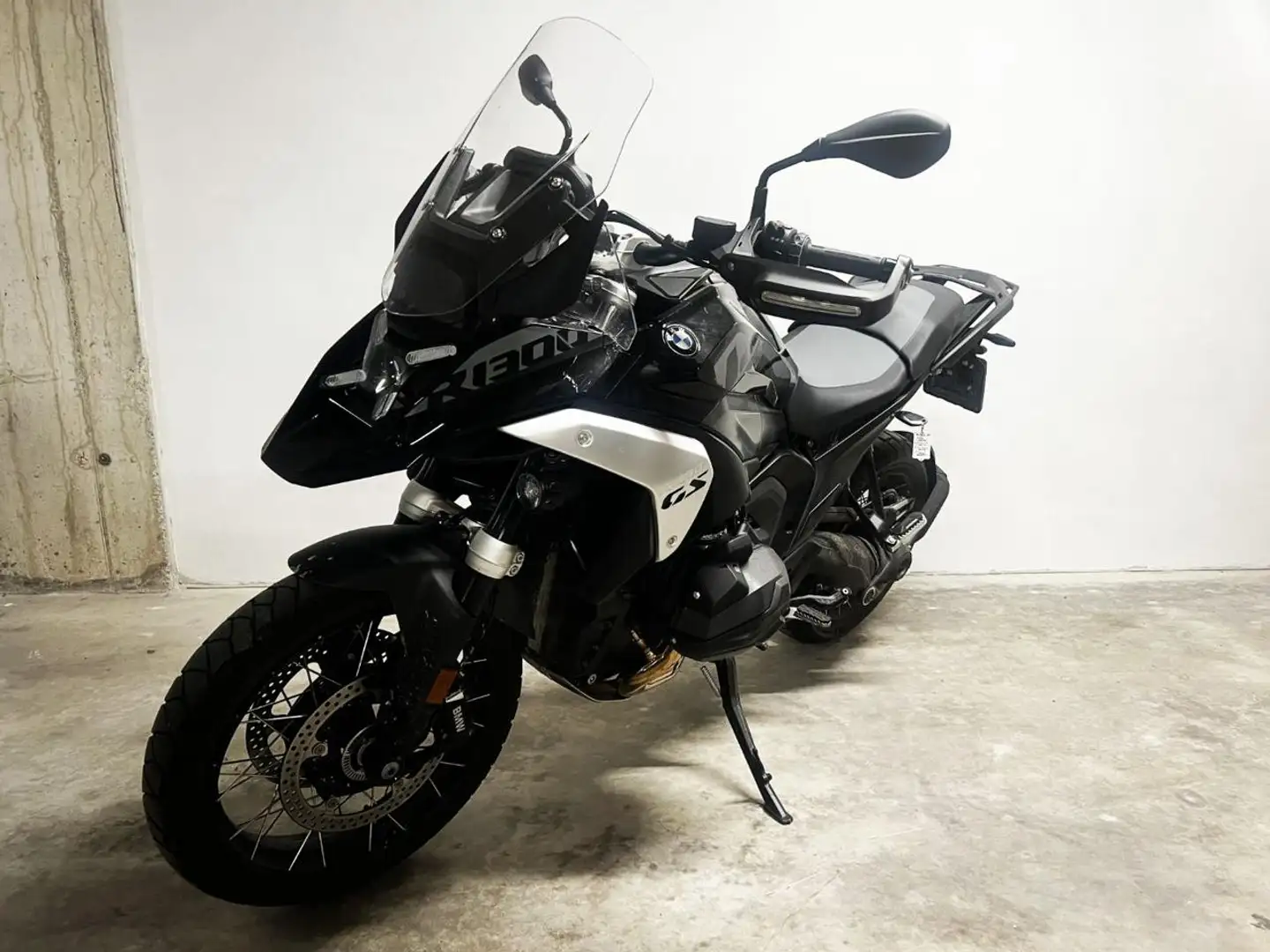 BMW R 1300 GS Triple Black Nero - 2