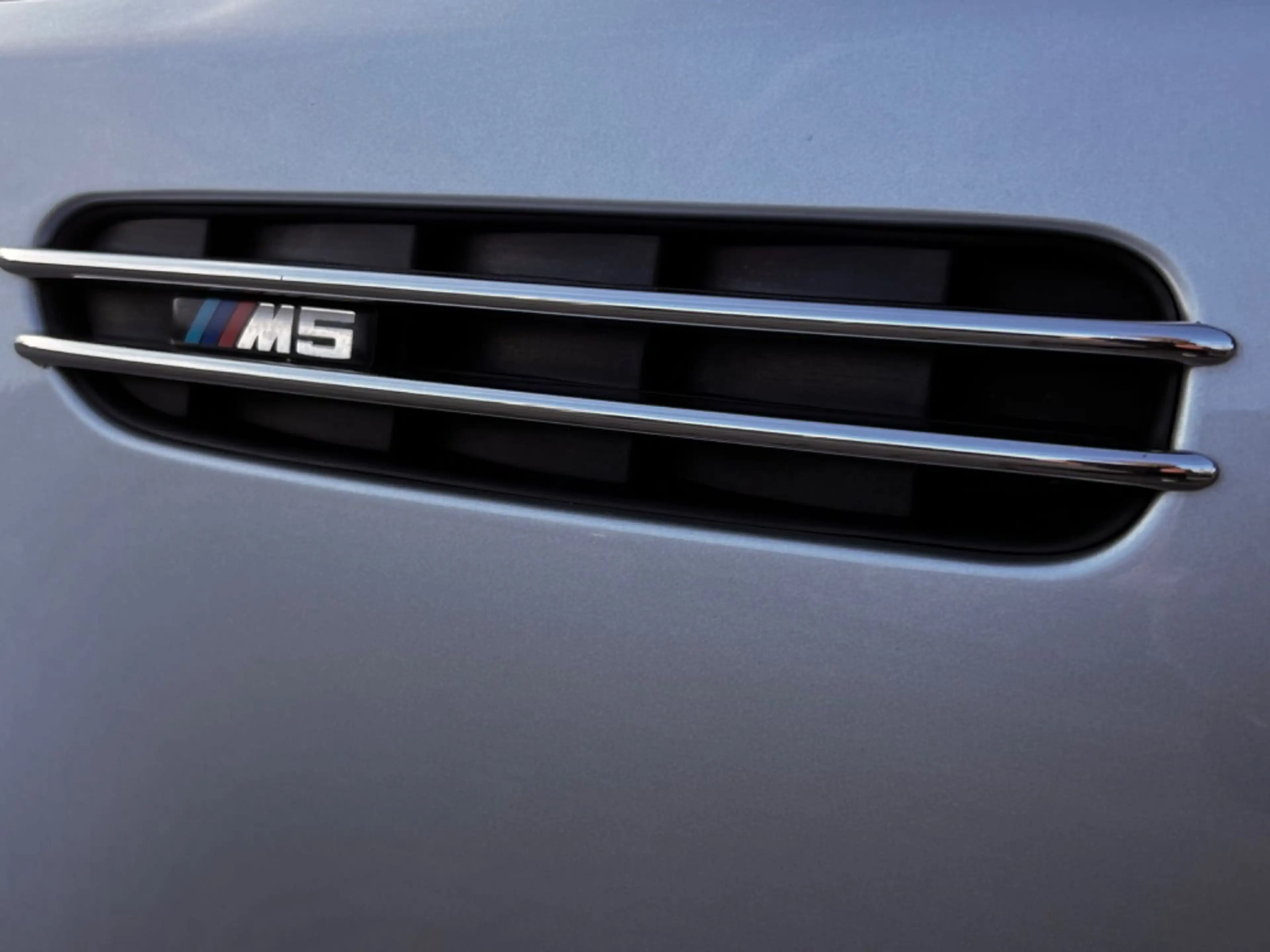 BMW M5 E60 M5 V 10 Limousine — photo 10