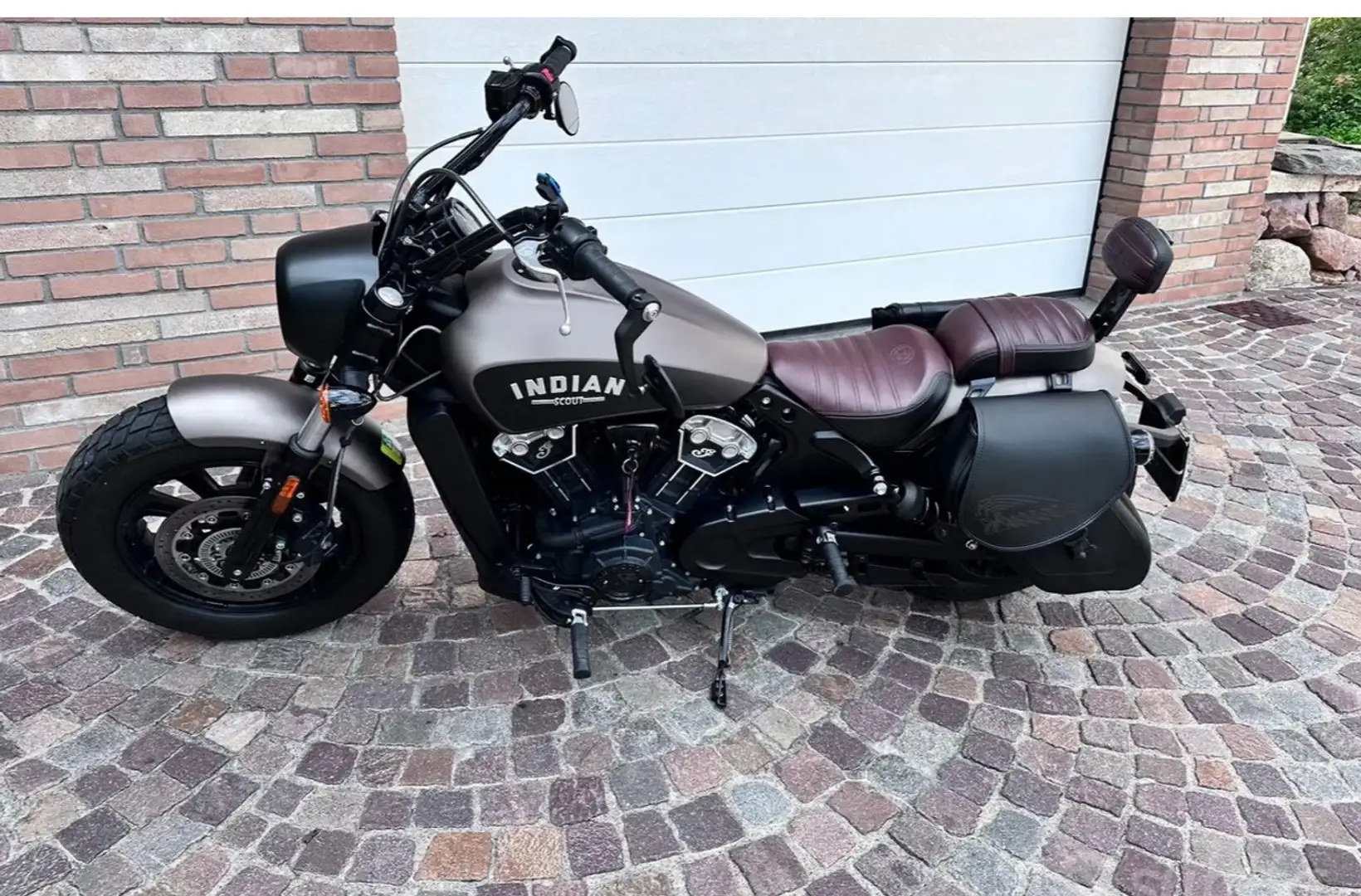 Indian Scout bobber - 2