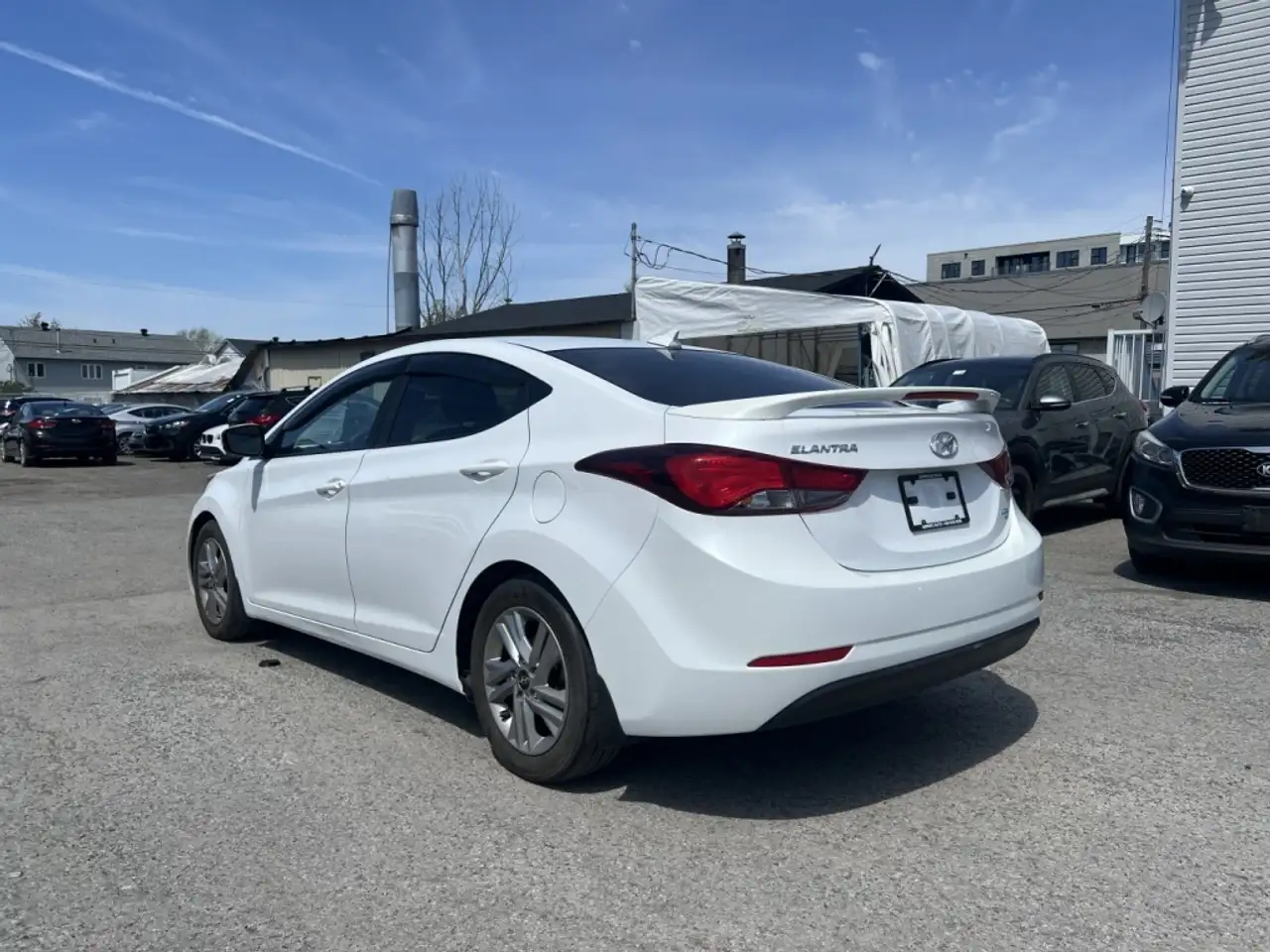 Hyundai ELANTRA снимка Hyundai ELANTRA
