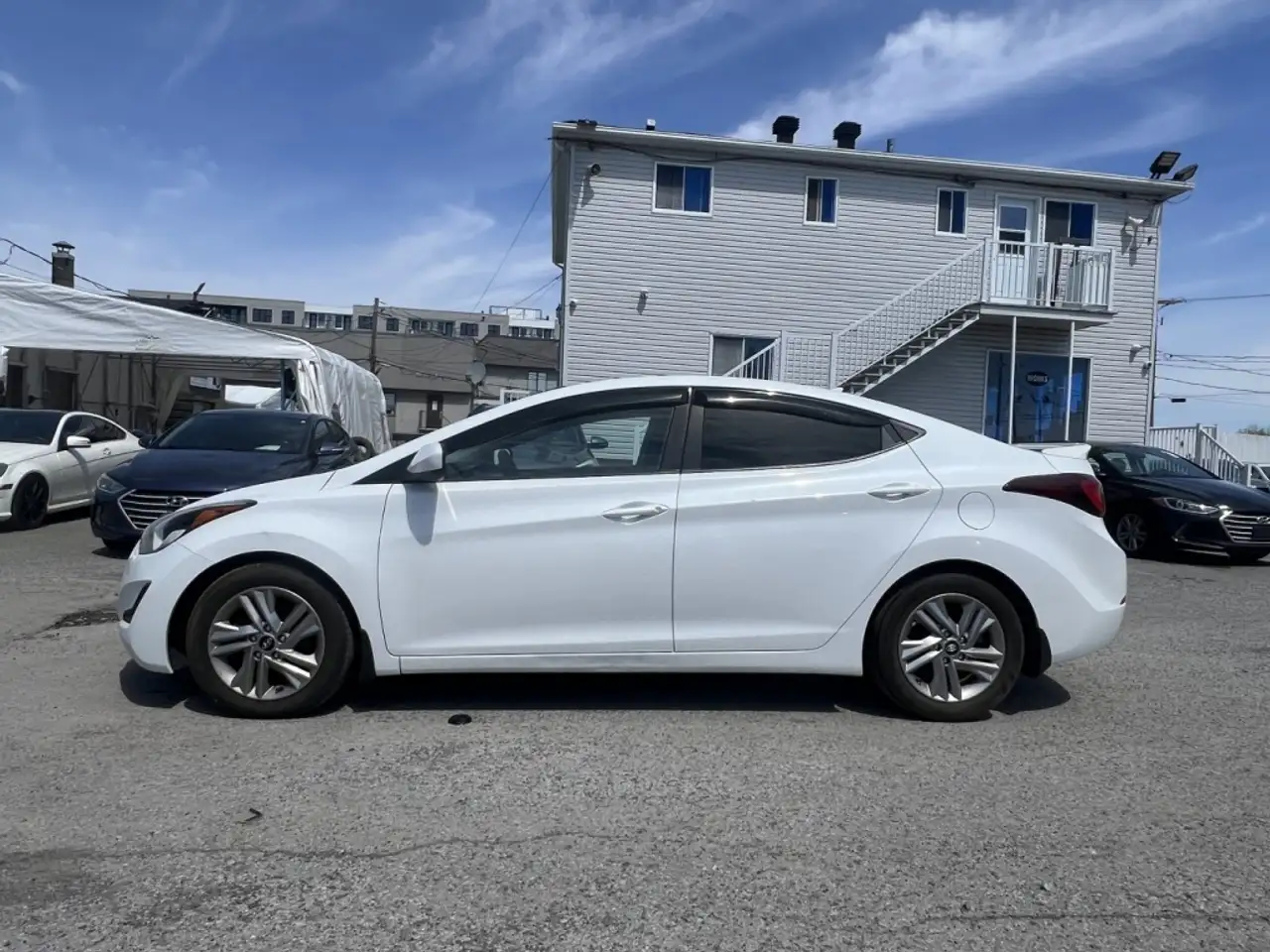 Hyundai ELANTRA снимка Hyundai ELANTRA