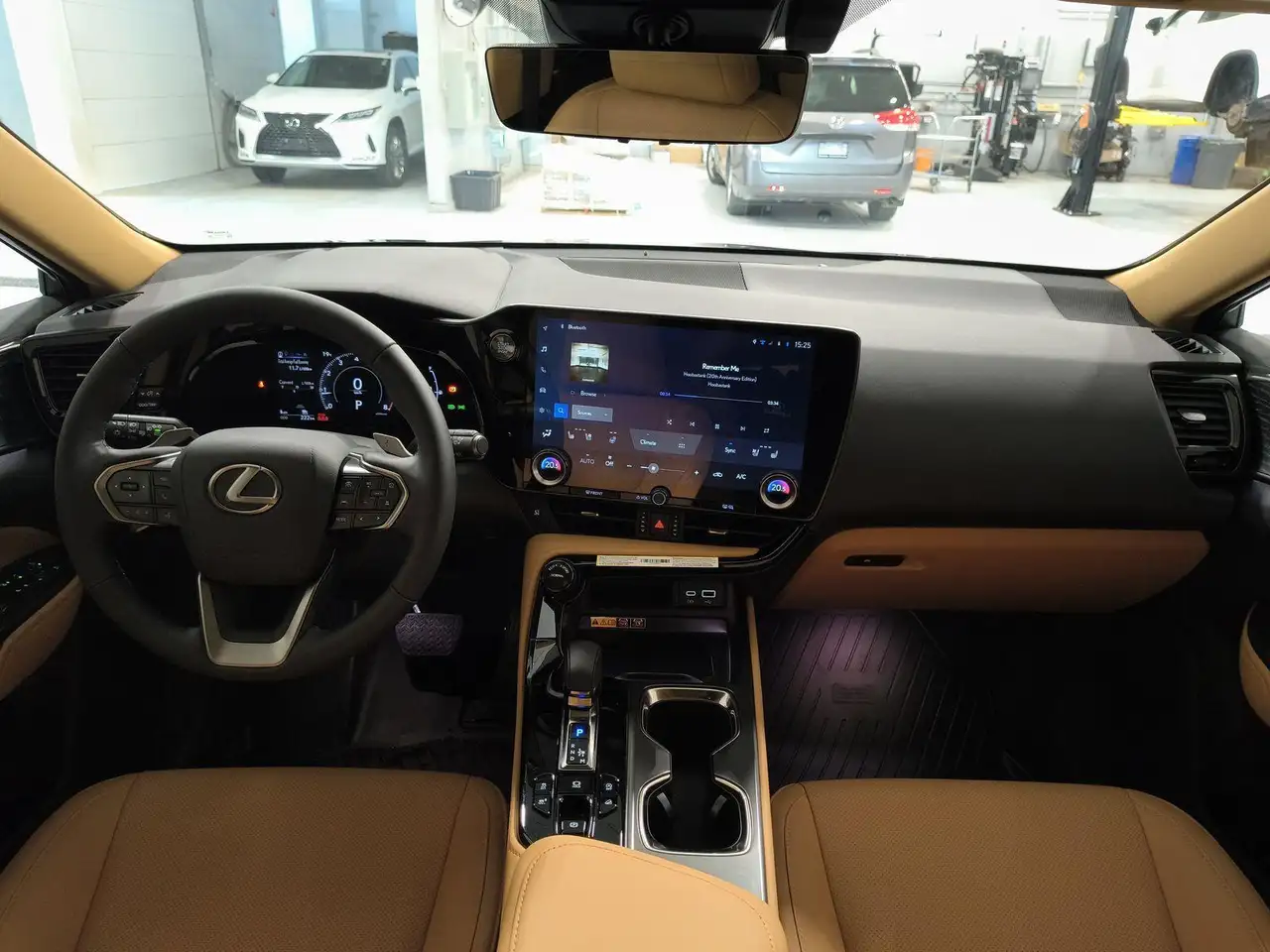Lexus NX снимка Lexus NX