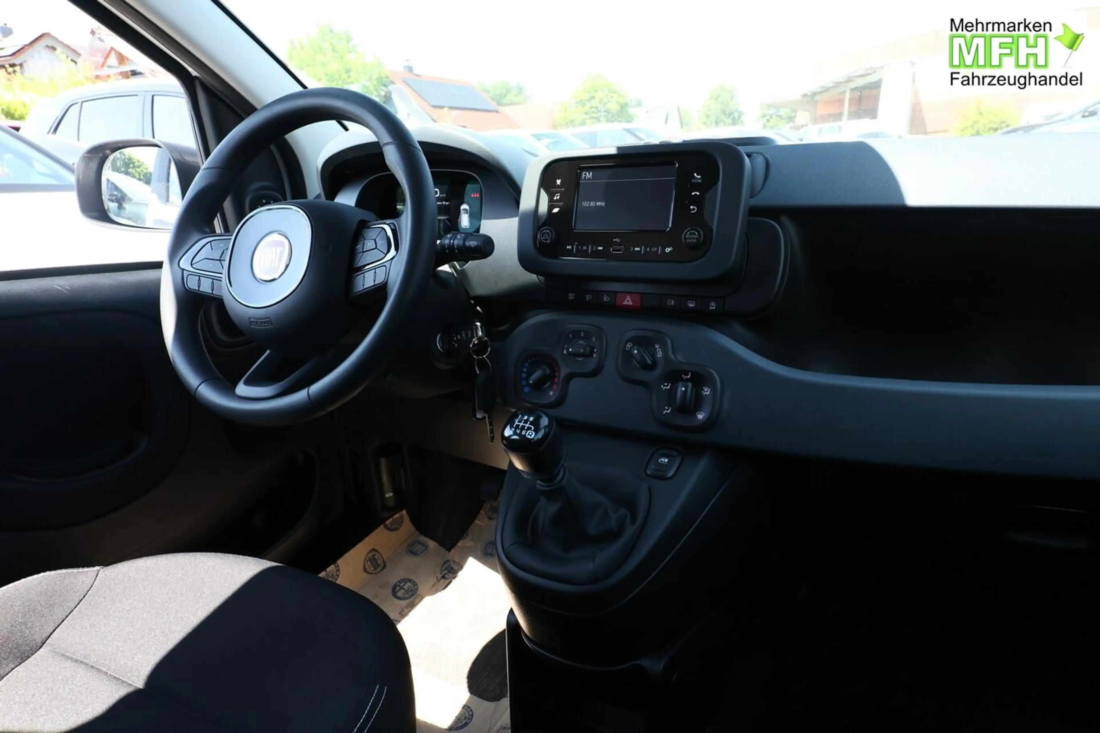 Fiat Panda ICON 5S PDC 5"-DAB DigC Temp LaneA S&S BT 48 kW... — photo 8
