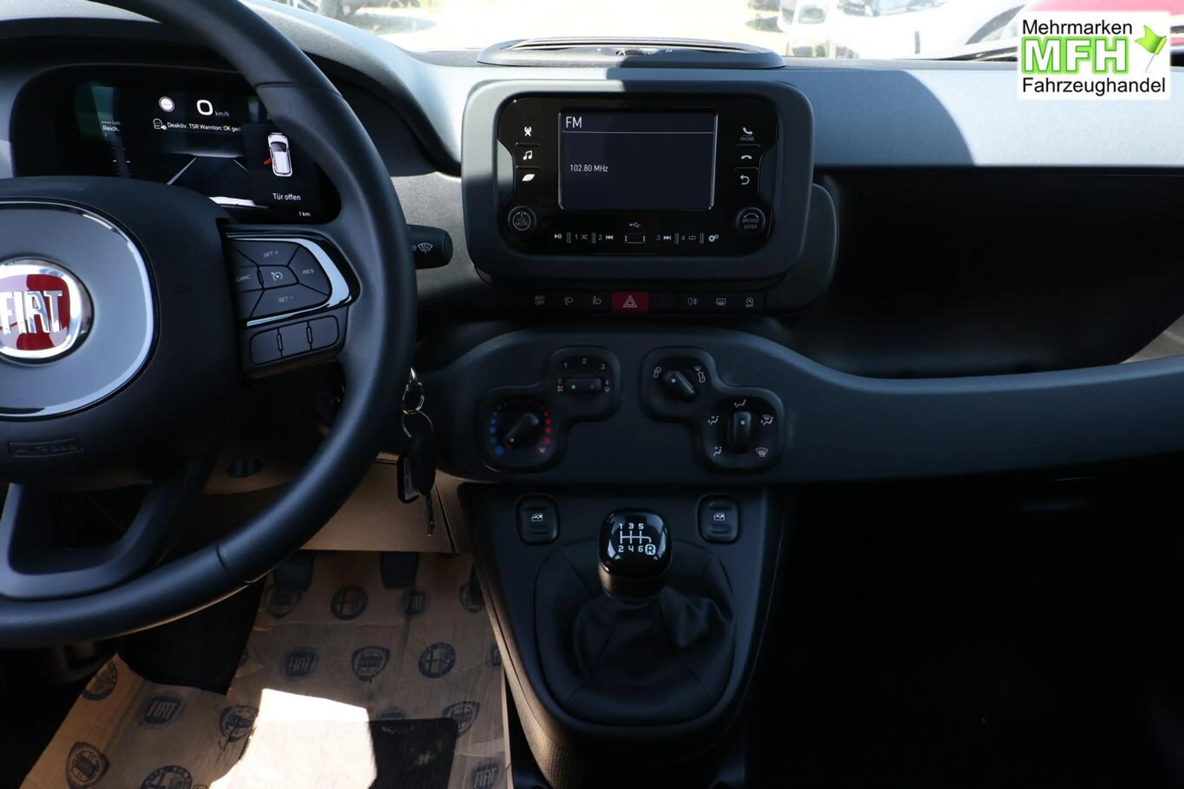 Fiat Panda ICON 5S PDC 5"-DAB DigC Temp LaneA S&S BT 48 kW... — photo 7