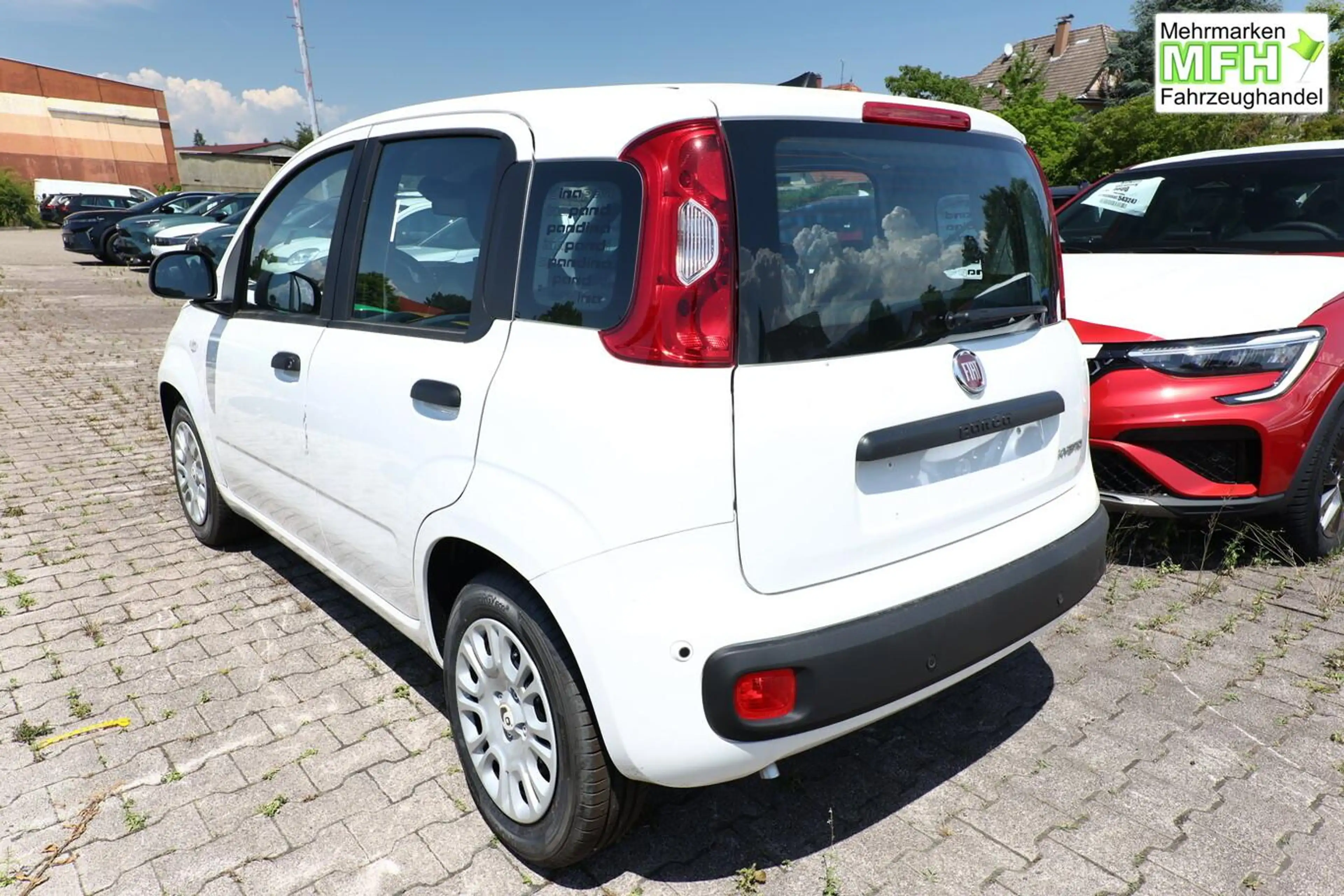 Fiat Panda ICON 5S PDC 5"-DAB DigC Temp LaneA S&S BT 48 kW... — photo 3