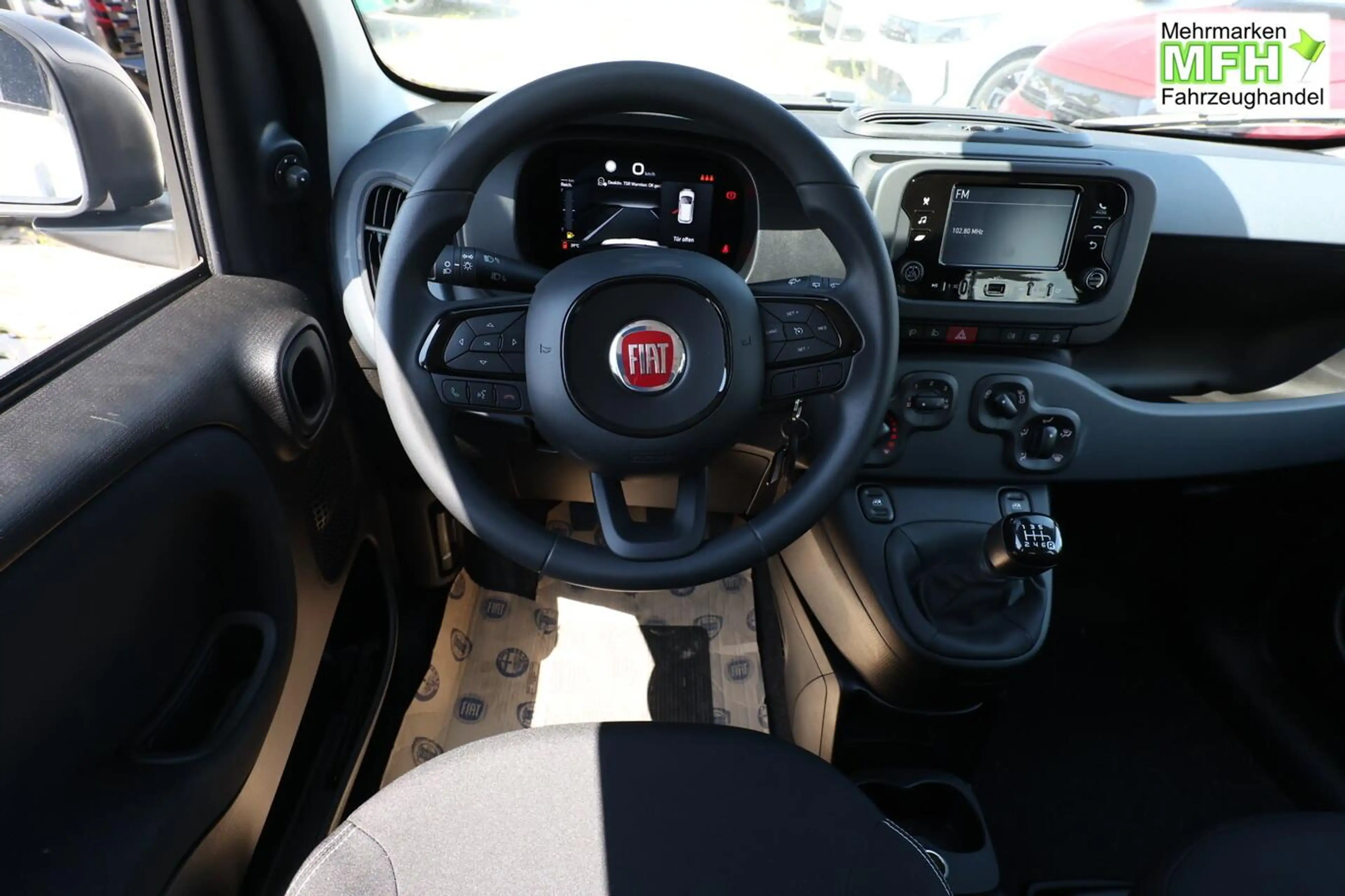 Fiat Panda ICON 5S PDC 5"-DAB DigC Temp LaneA S&S BT 48 kW... — photo 6