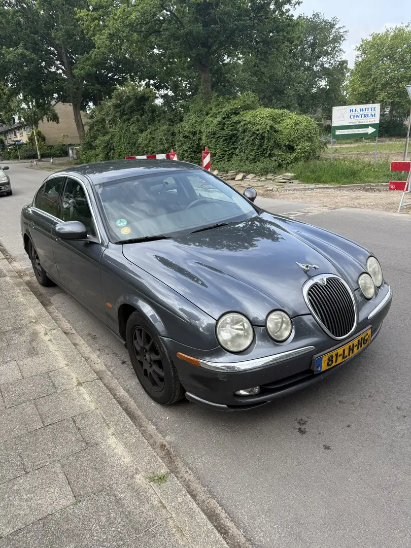 Jaguar S-Type 2.5 V6 Executive - 1