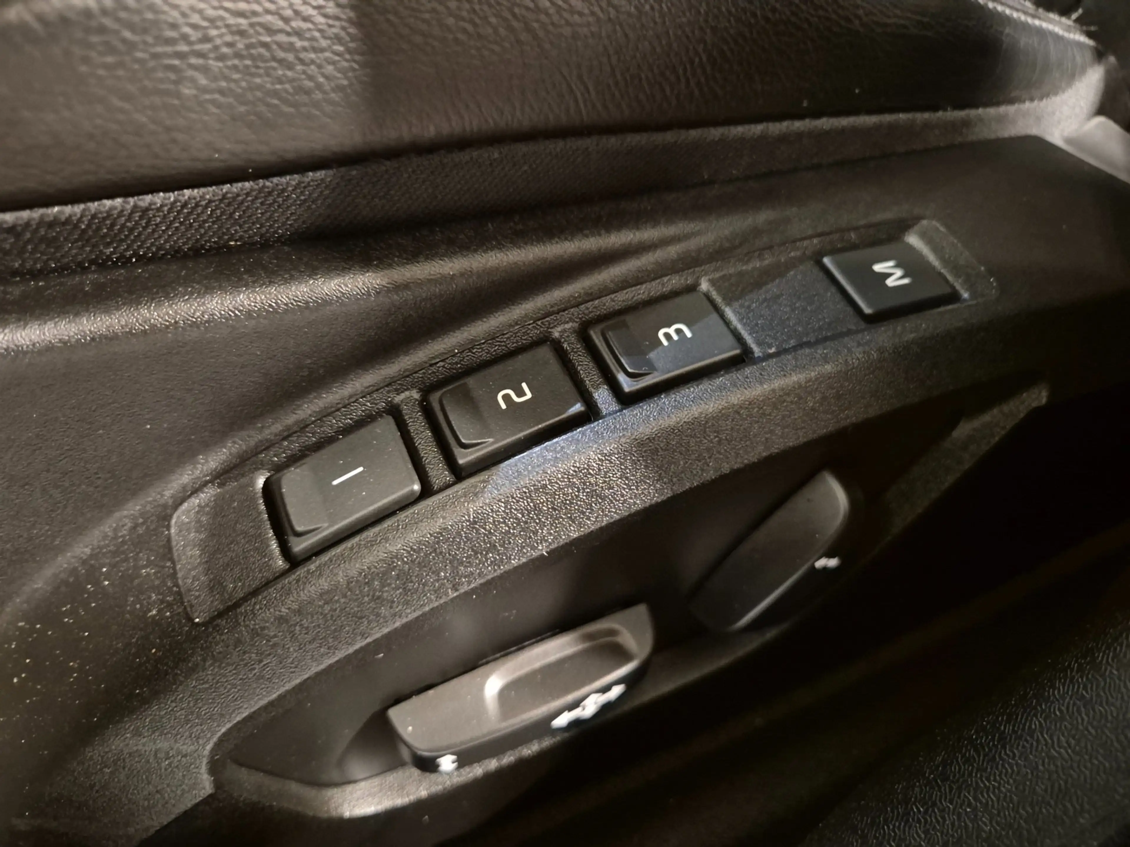 Volvo V40 2.0 T4 Inscription - Automaat - Leder met memory - — photo 9