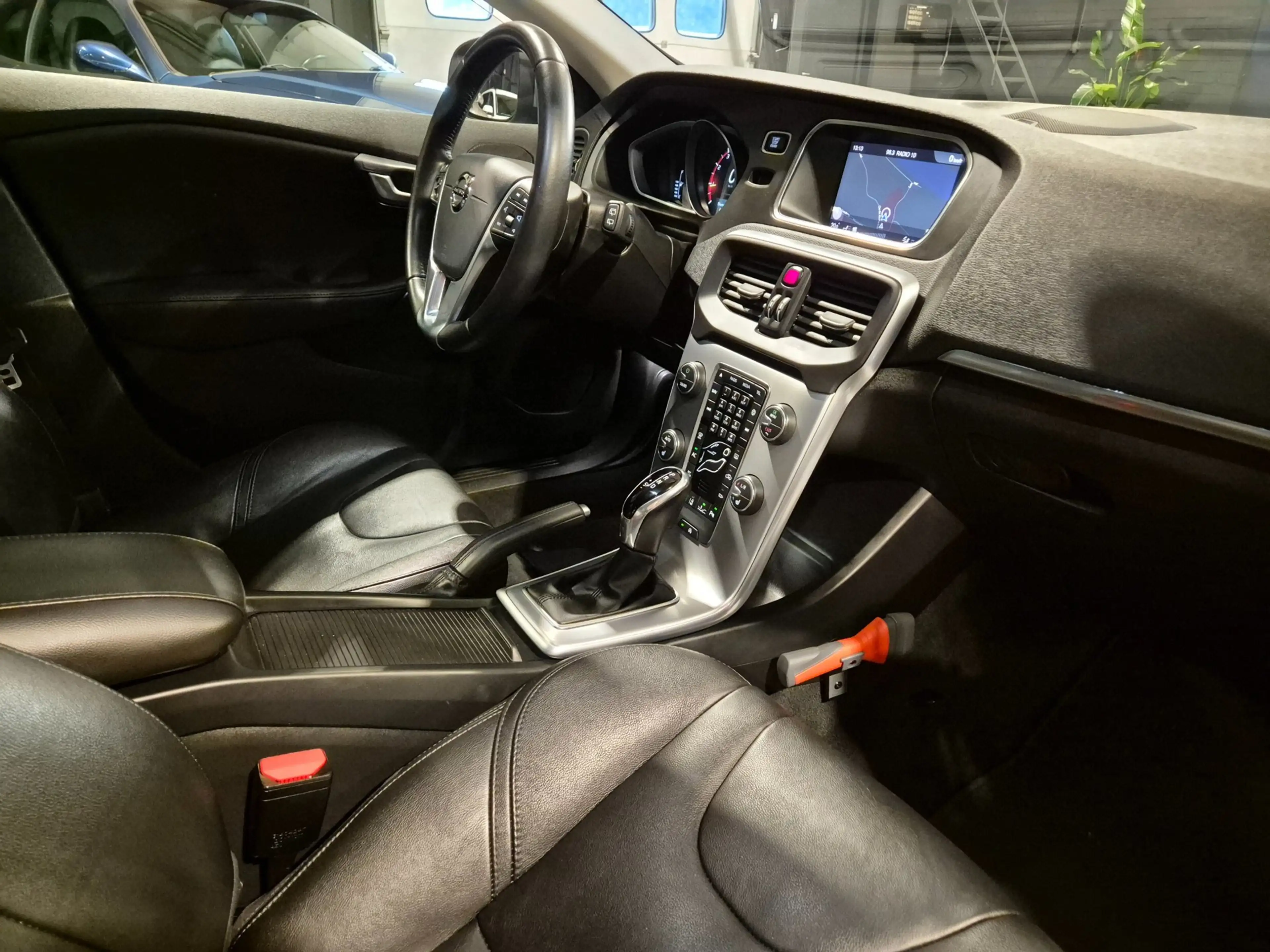 Volvo V40 2.0 T4 Inscription - Automaat - Leder met memory - — photo 7