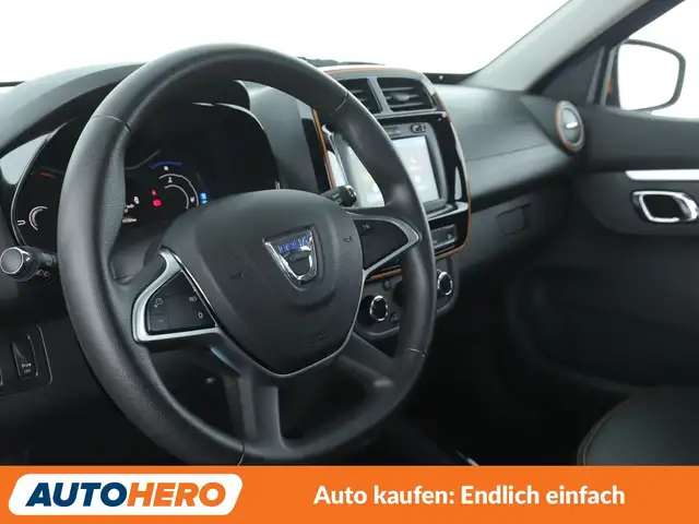 Dacia Spring view 11