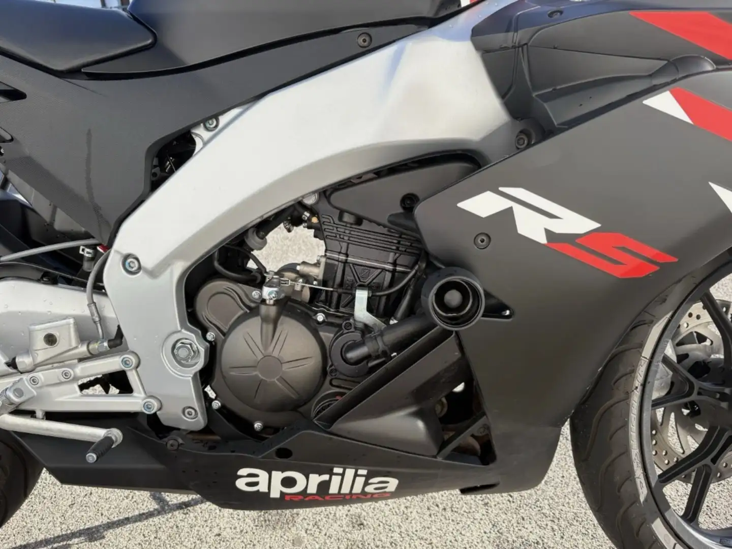 Aprilia RS 125 Roşu - 2