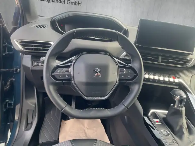 Peugeot 3008 view 10
