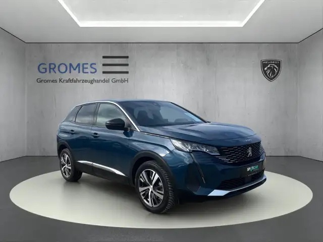 Peugeot 3008 main image