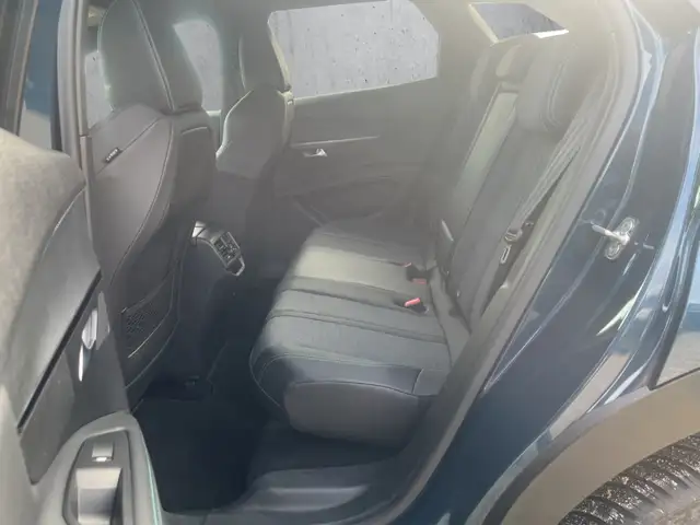 Peugeot 3008 view 8