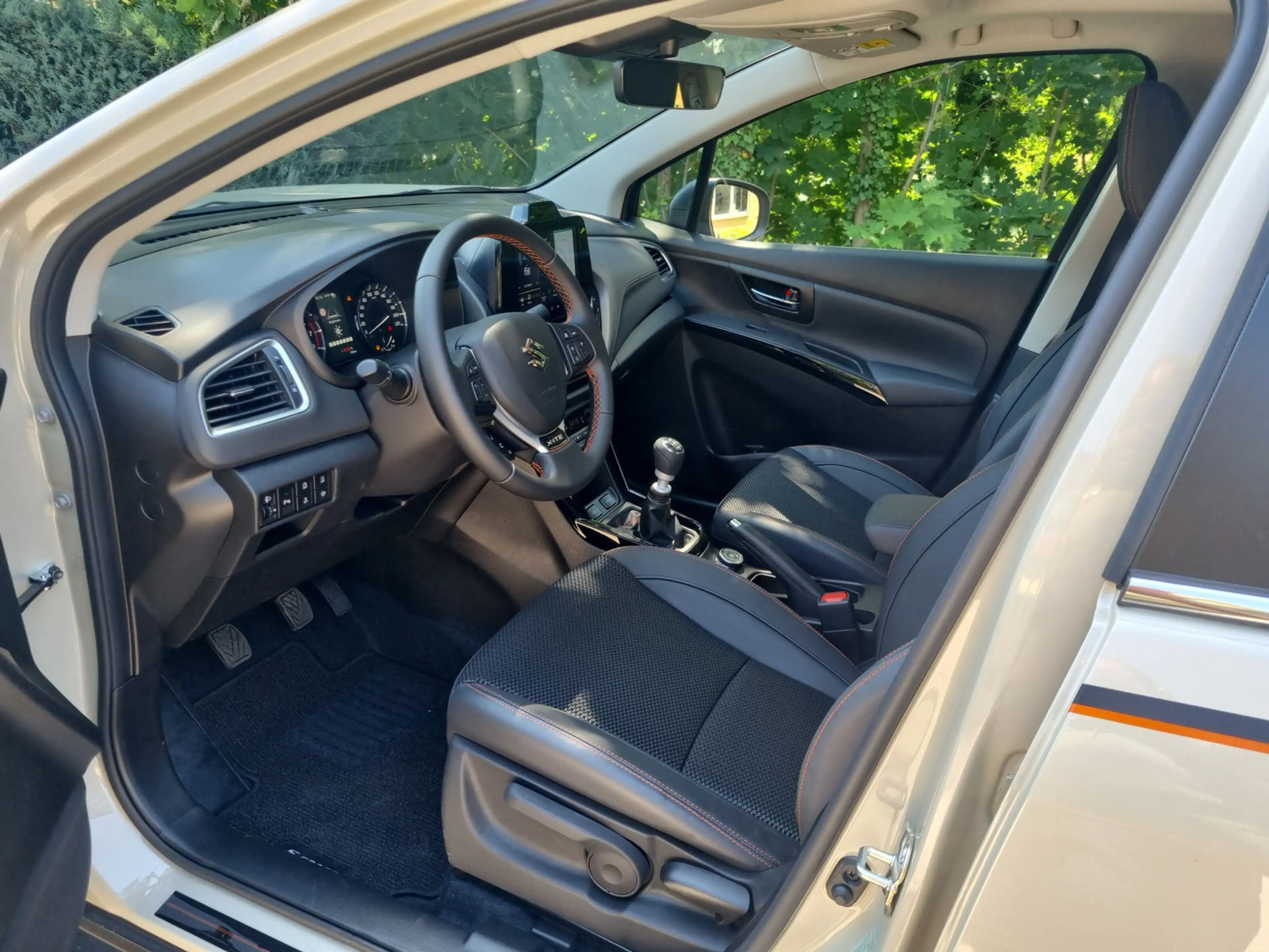 Suzuki S-Cross 1.4 Comfort+ 4X4 Allrad X-ITE — photo 13