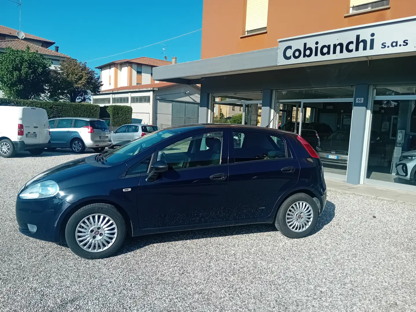 Fiat Grande Punto Grande Punto III 2005 5p 1.2 Active c/clima 65cv Nero - 2
