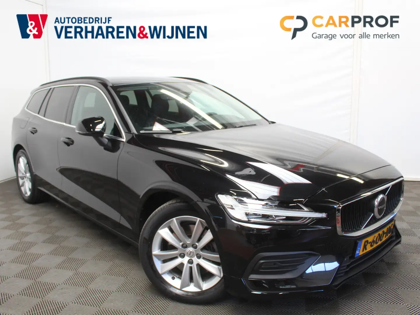 Volvo V60 2.0 B4 Core | LEDER | DIGI DASHBOARD | ELECTR.TRKH Nero - 1