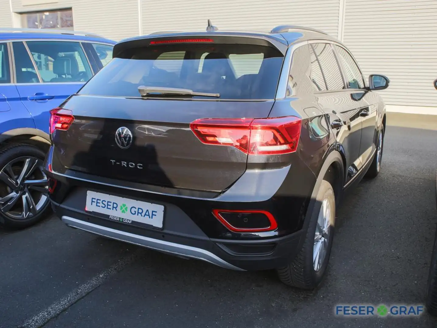 Volkswagen T-Roc Life 1.0 TSI Navi LED DigiCockpit SiHz ParkAssist Noir - 2