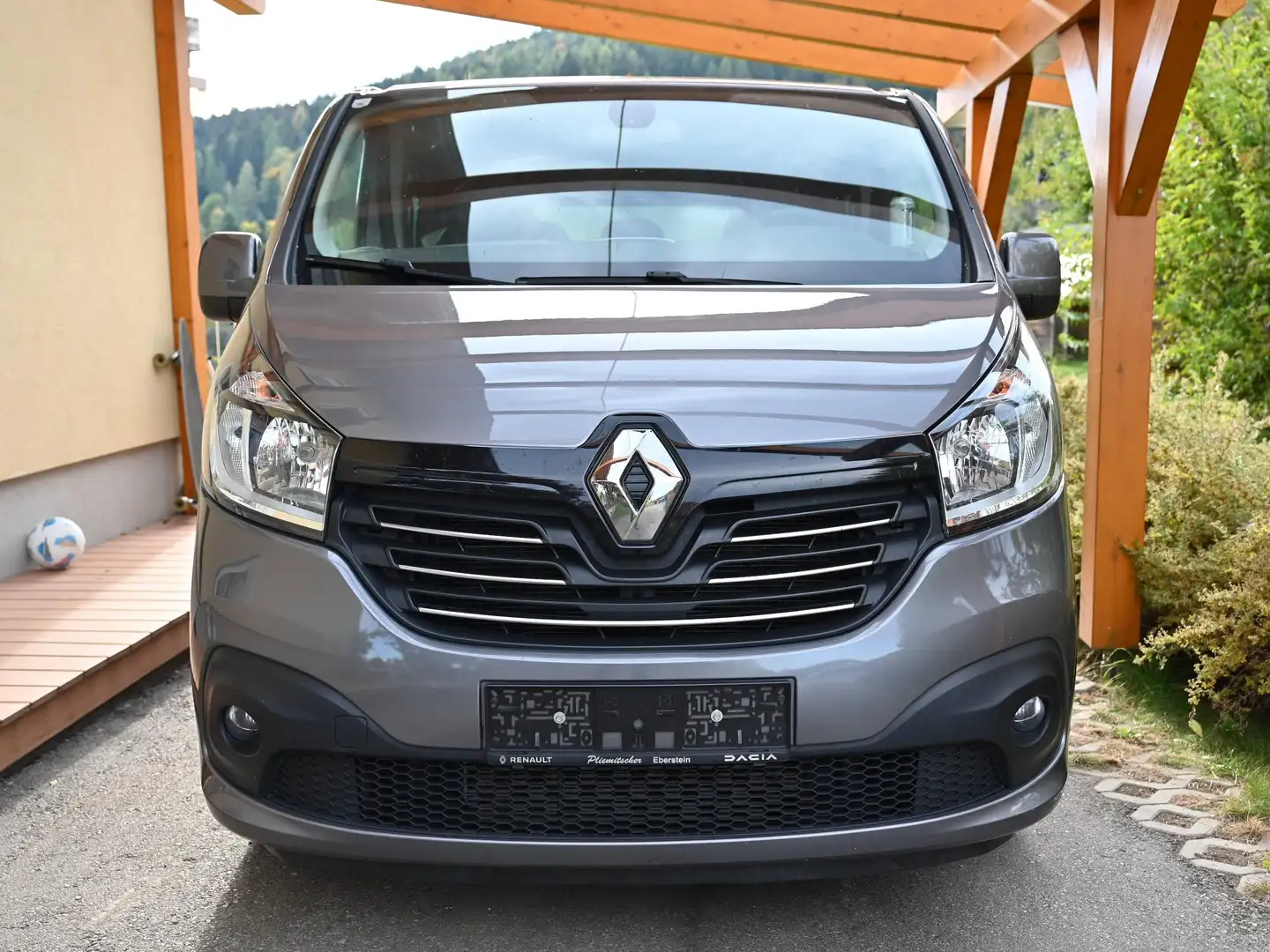 Renault Trafic Trafic Grand SpaceClass Energy dCi 145 Twin-Turbo SpaceClass Grau - 1