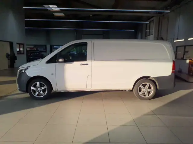 Mercedes-Benz Unknown Model view 6