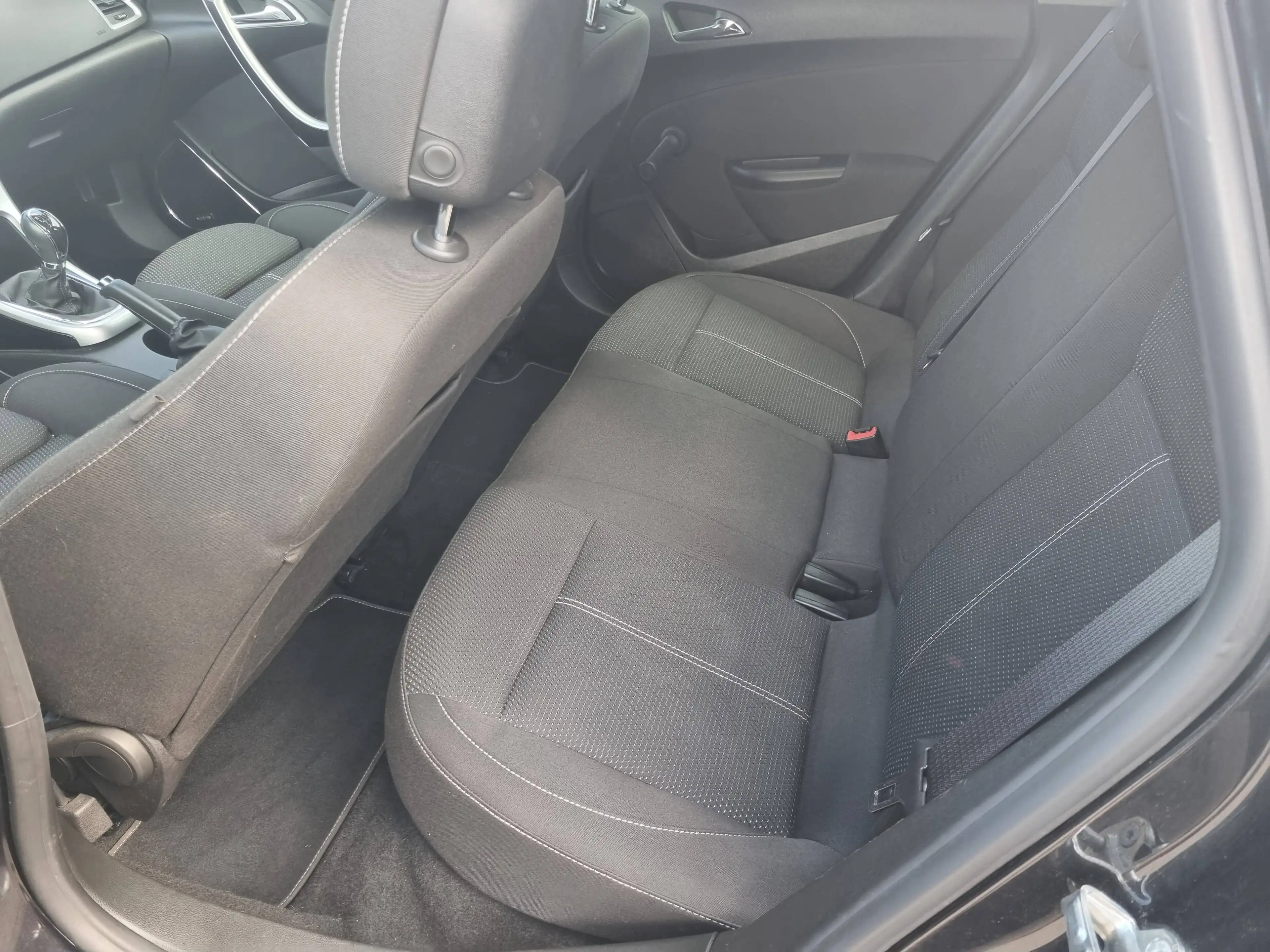 Opel Astra Astra Fließheck  5-Türer 1.4 Turbo Exklusiv — photo 12