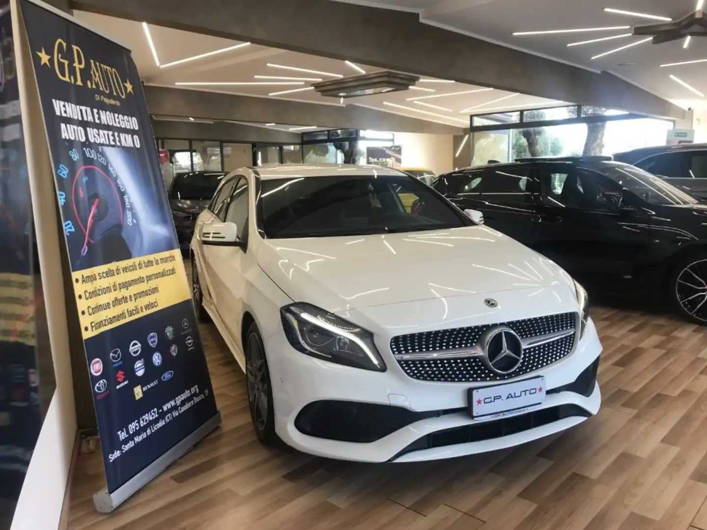 Mercedes-Benz A 180 d Premium Bianco - 1