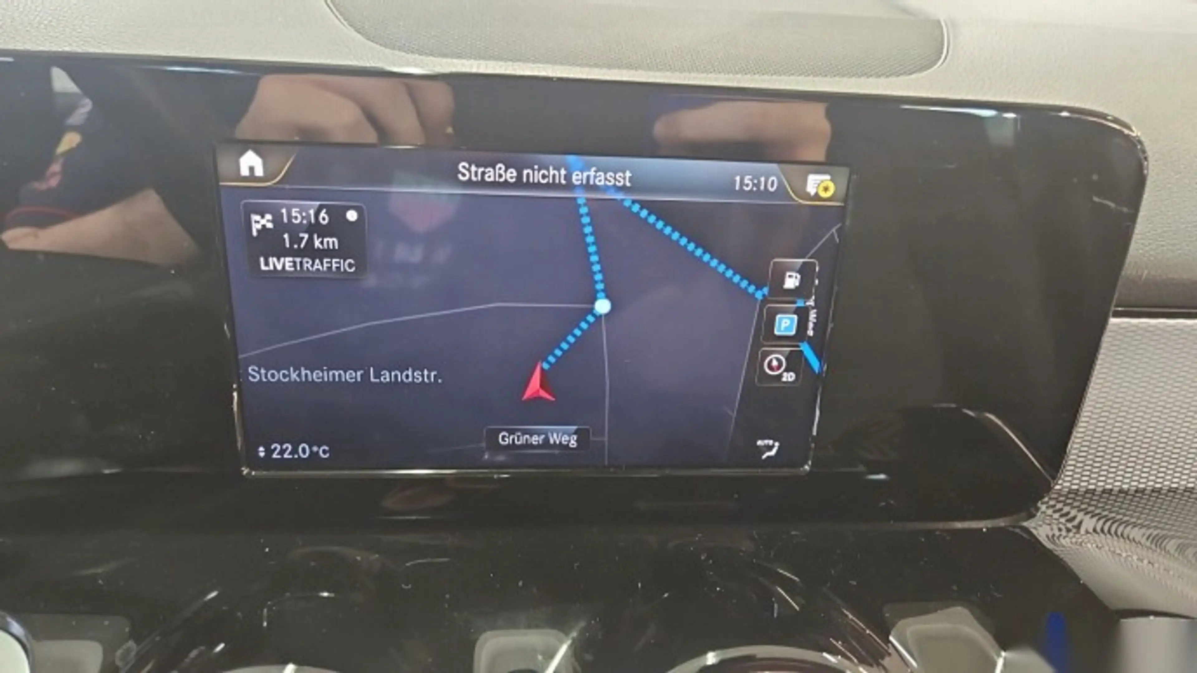 Mercedes-Benz GLB 200 NAVI KLIMAAUT LED RADIO TEMPO MFL SHZ VC AHK KAMERA T-Leder RFK — photo 9
