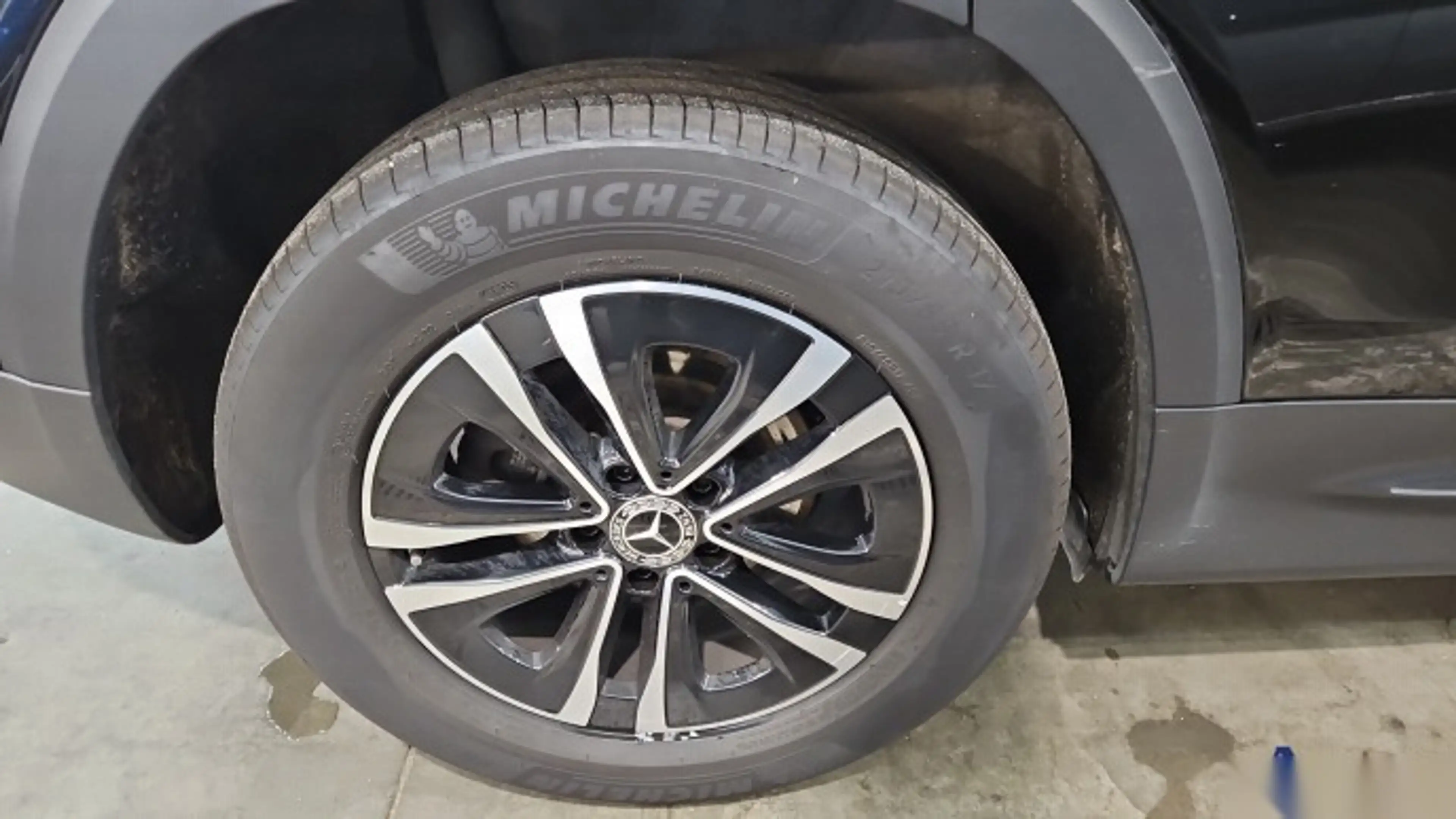 Mercedes-Benz GLB 200 NAVI KLIMAAUT LED RADIO TEMPO MFL SHZ VC AHK KAMERA T-Leder RFK — photo 12