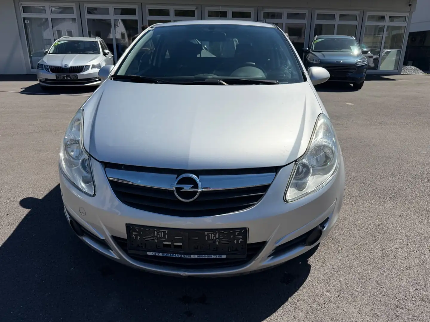 Opel Corsa 1,2 Grau - 2