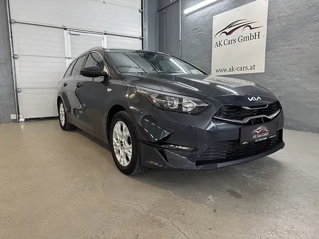Kia Ceed SW / cee'd SW ceed SW Silber T-GDI*1.Besitzt*Kamera*Navi*Sitz...
