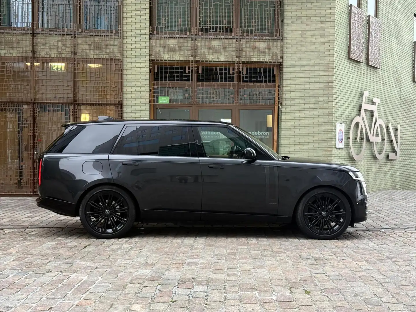 Land Rover Range Rover 3.0 P460e LWB Autobiography PHEV Grau - 2