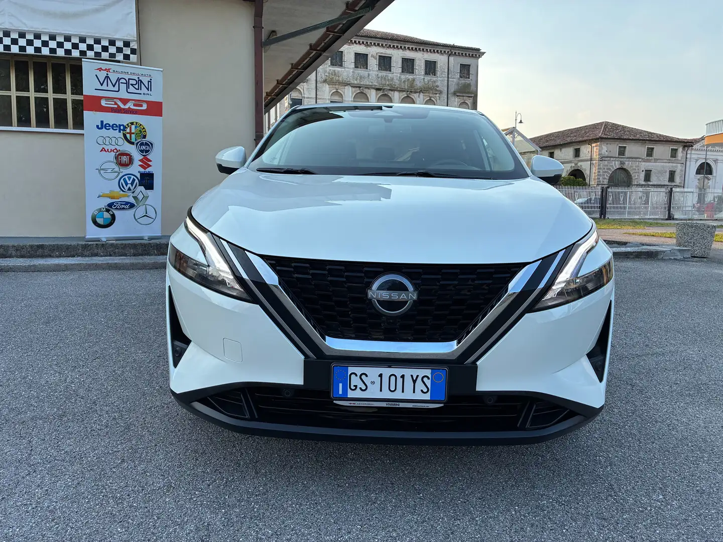 Nissan Qashqai MHEV 140 CV N-Connecta Bianco - 2