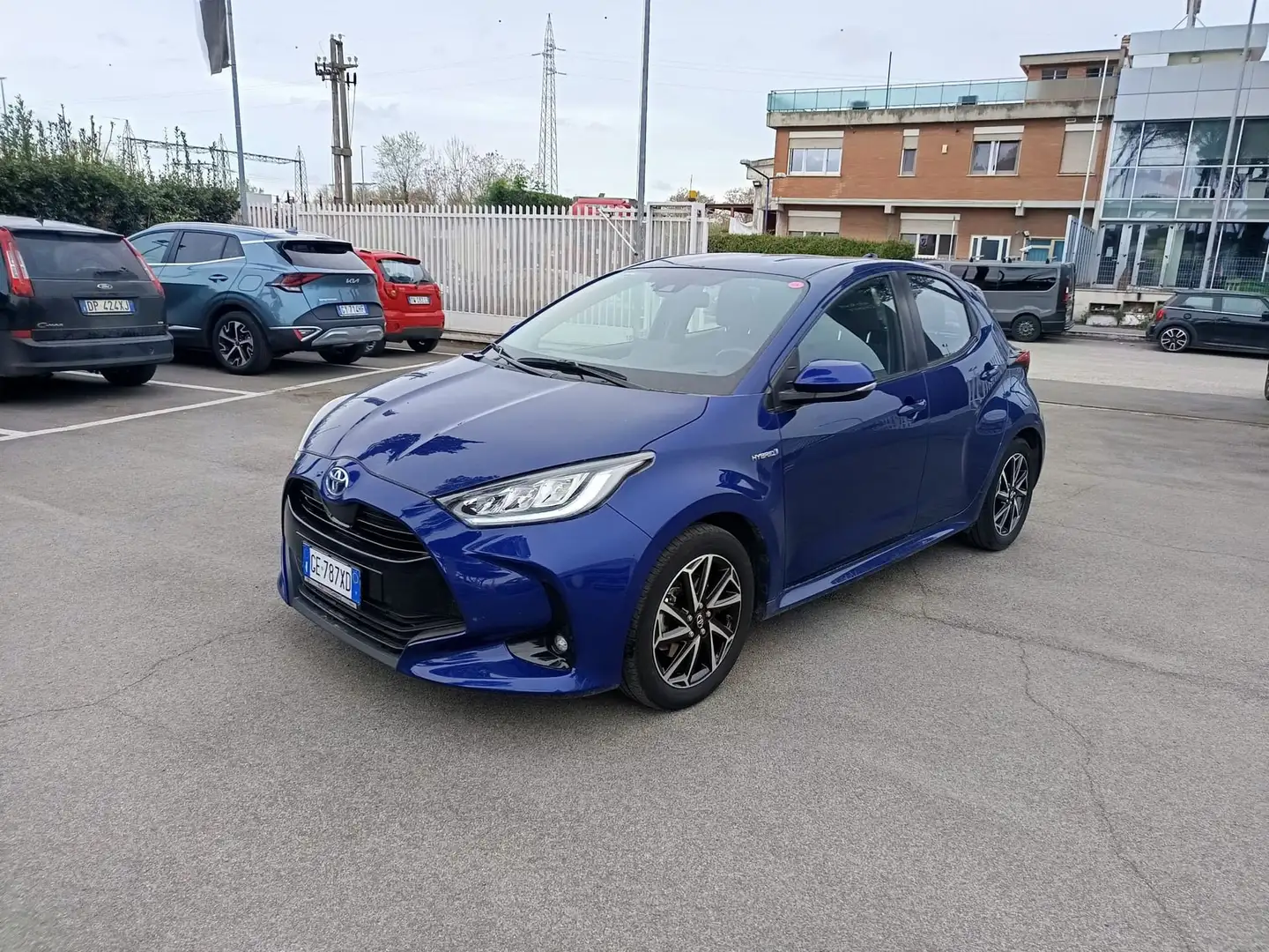 Toyota Yaris 1.5 Hybrid 5 porte Trend Blu/Azzurro - 1